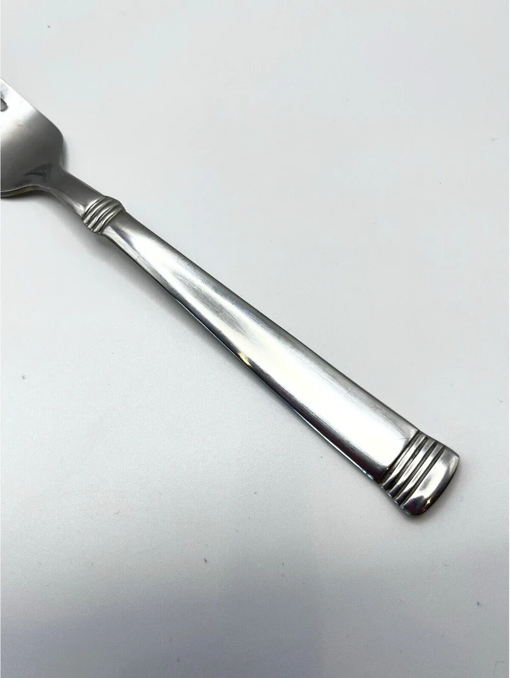 Pfaltzgraff Linear 18/0 Stainless Flatware Silverware 4 pcs Dinner Forks 3044.7